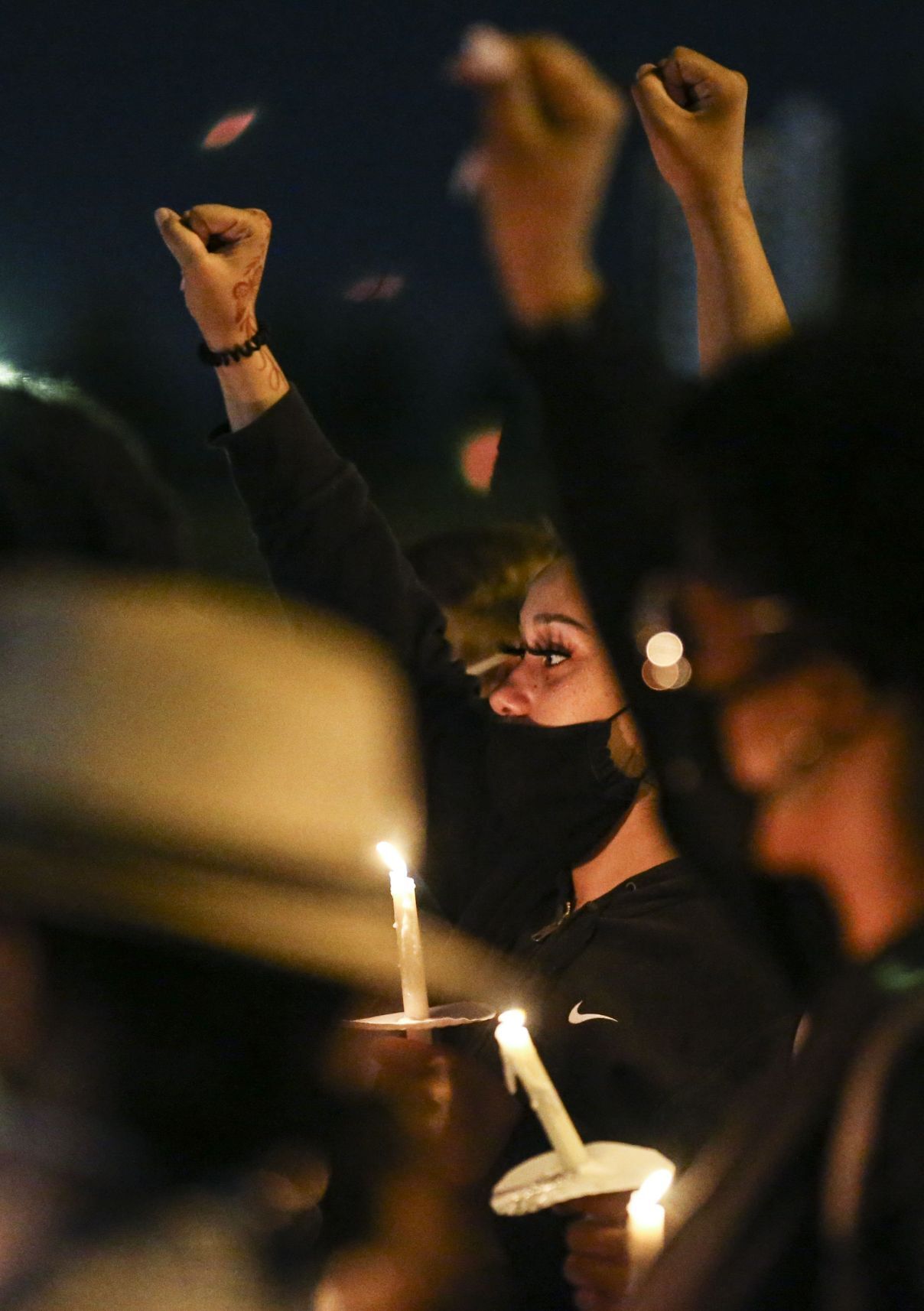 Protesters hold vigil for Breonna Taylor